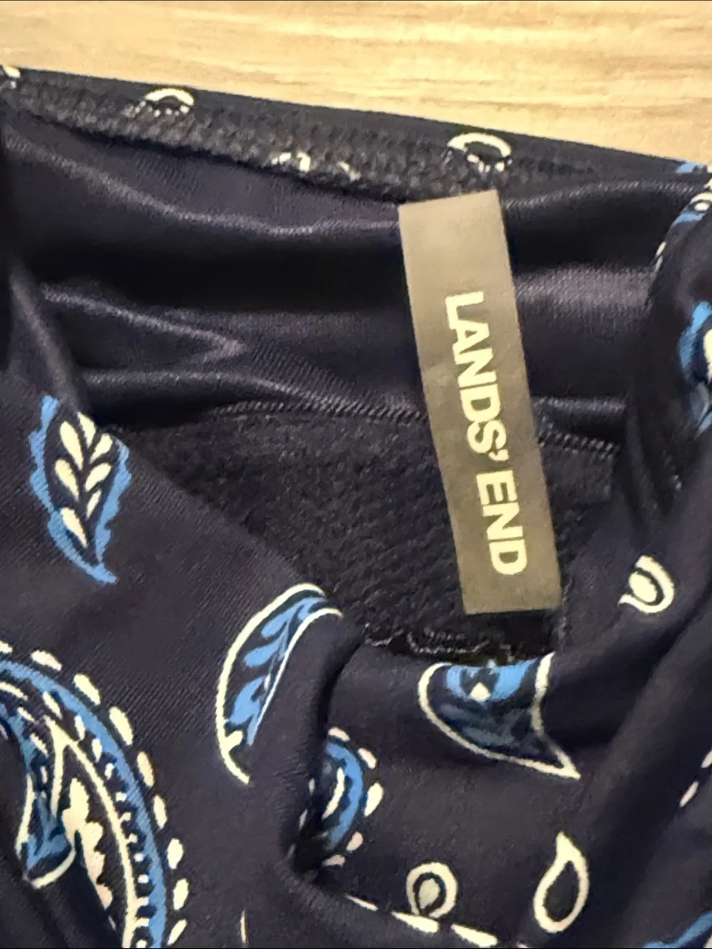 Lands'‎ End Navy Paisley Tankini Top